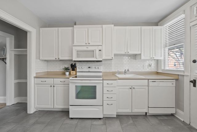 44 W Kossuth Street, Columbus, OH 43206