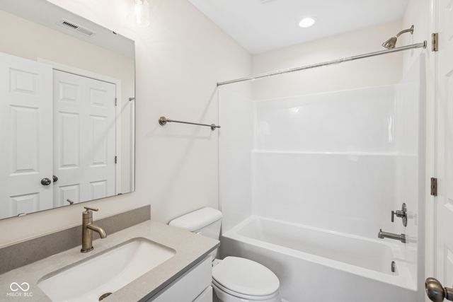 3726 Hayden Valley Drive, Bargersville, IN 46106