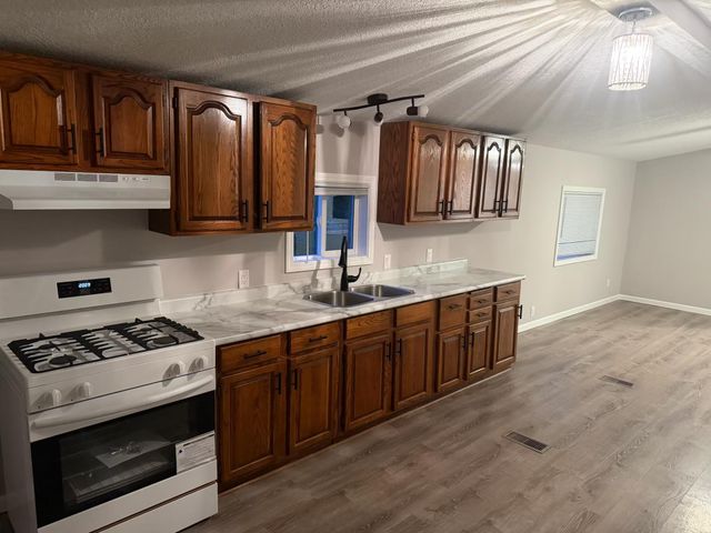 3328 90th Drive NE, Blaine, MN 55449