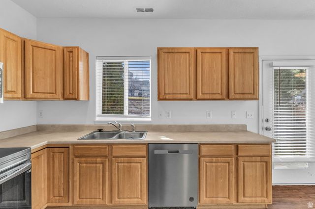 5059 W RED SHALE RD, Herriman, UT 84096