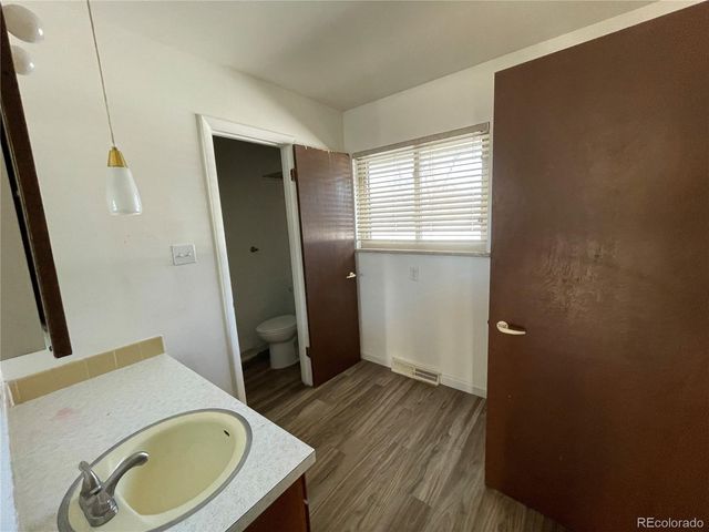 2833 S Depew Street, Denver, CO 80227