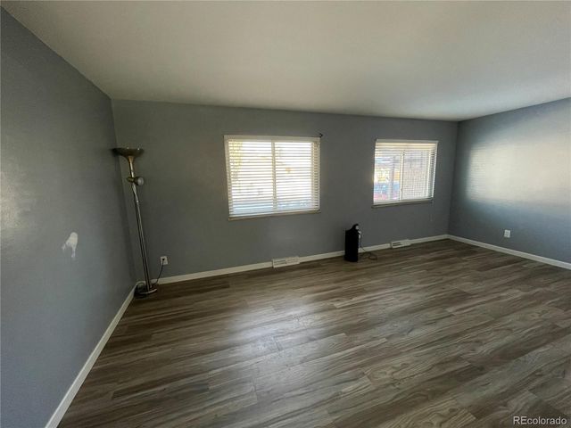 2833 S Depew Street, Denver, CO 80227