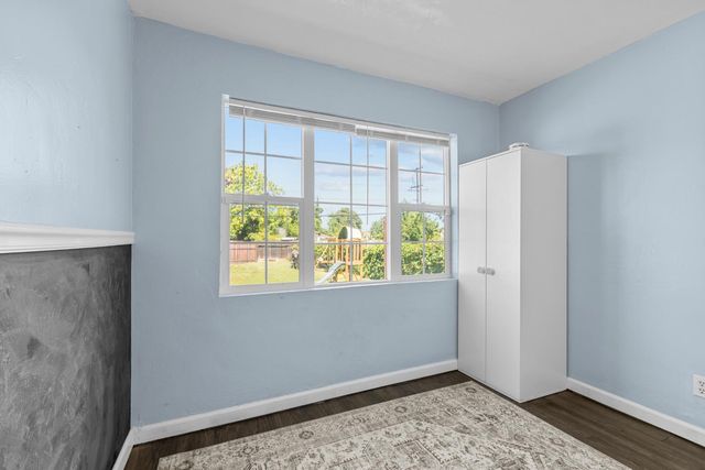 49 El Camino Ave, Sacramento, CA 95815