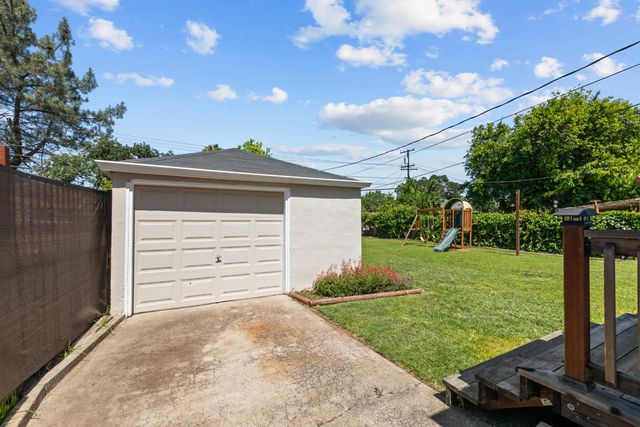 49 El Camino Ave, Sacramento, CA 95815