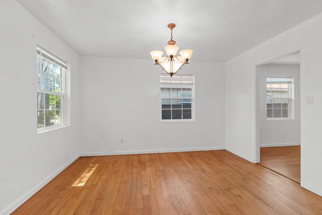 49 El Camino Ave, Sacramento, CA 95815