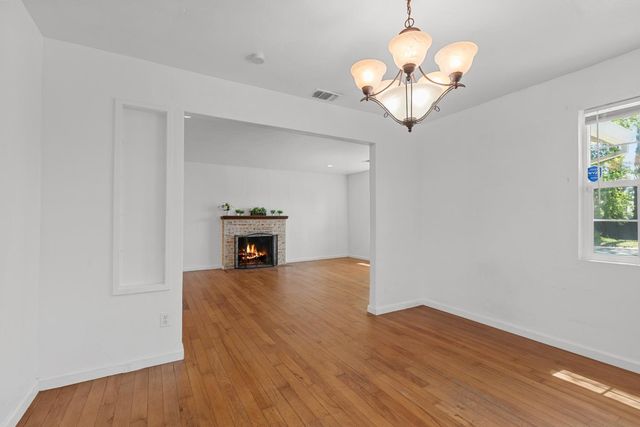 49 El Camino Ave, Sacramento, CA 95815