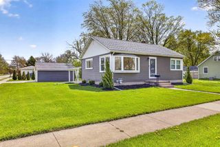 1432 EVANS STREET, Oshkosh, WI 54901