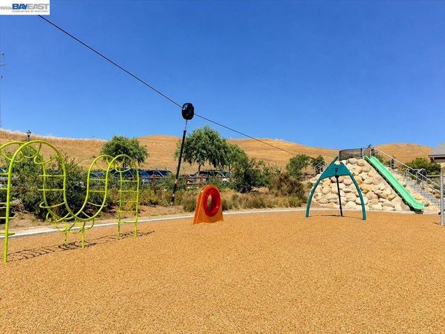 2006 Trefoil Rd, San Ramon, CA 94582