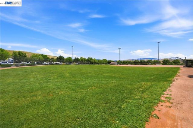 2006 Trefoil Rd, San Ramon, CA 94582