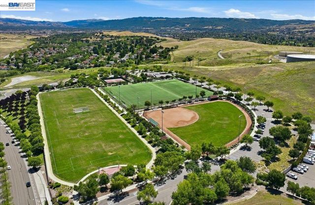 2006 Trefoil Rd, San Ramon, CA 94582