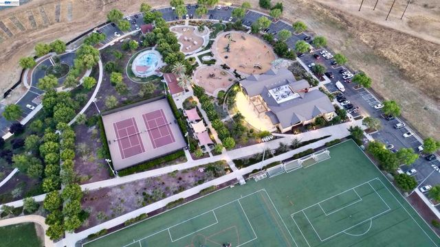 2006 Trefoil Rd, San Ramon, CA 94582