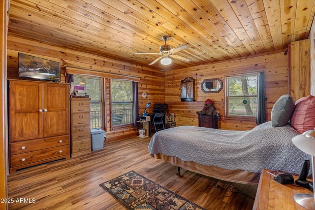 2933 WILDCAT Trail, Overgaard, AZ 85933