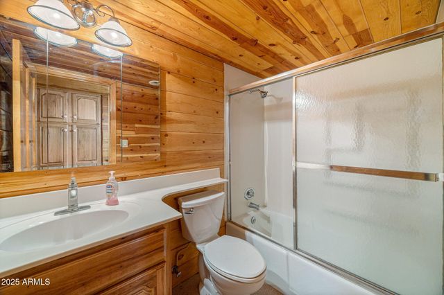 2933 WILDCAT Trail, Overgaard, AZ 85933