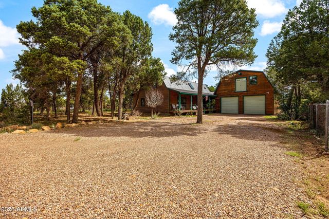 2933 WILDCAT Trail, Overgaard, AZ 85933