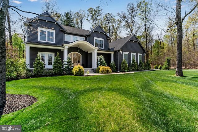 20 BARNITZ WOODS DR, Mount Holly Springs, PA 17065