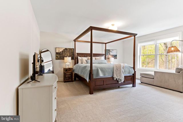 20 BARNITZ WOODS DR, Mount Holly Springs, PA 17065