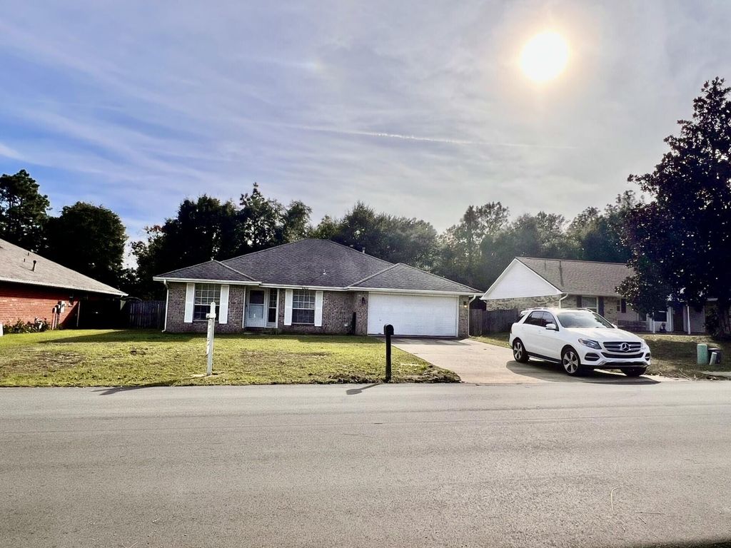 2822 Atoka Trail, Crestview, FL 32539