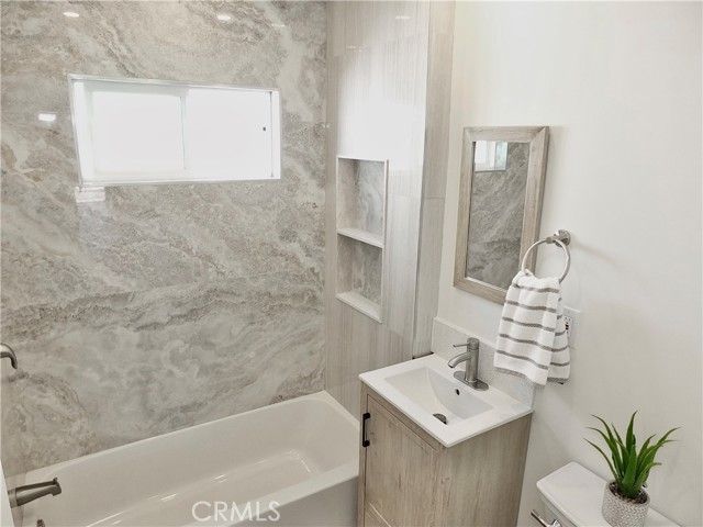 2618 Lime Ave, Signal Hill, CA 90755