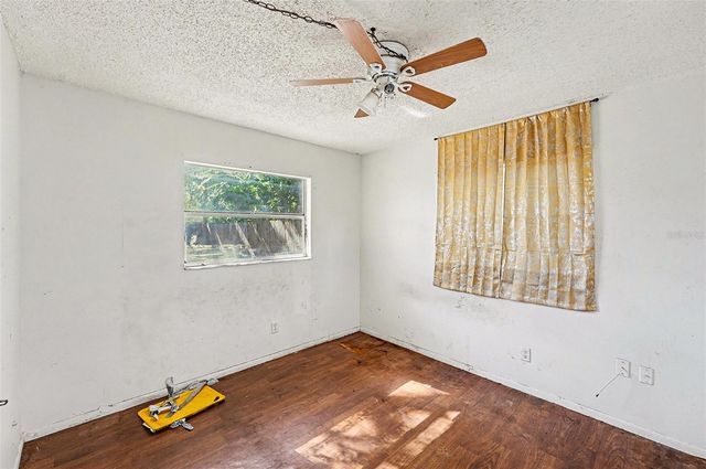 3050 MEADOW LAKE AVENUE, Largo, FL 33771