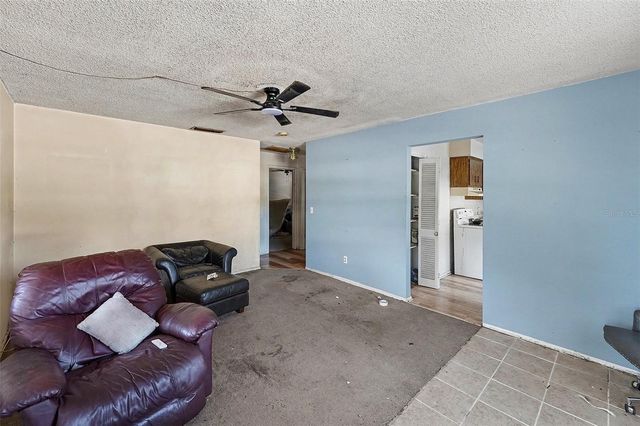 3050 MEADOW LAKE AVENUE, Largo, FL 33771