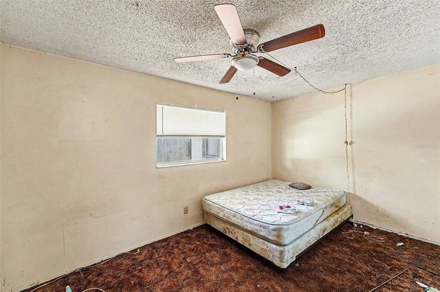 3050 MEADOW LAKE AVENUE, Largo, FL 33771