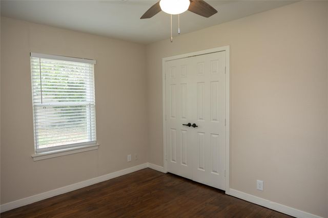 811 Sara Rose Street, Houston, TX 77018