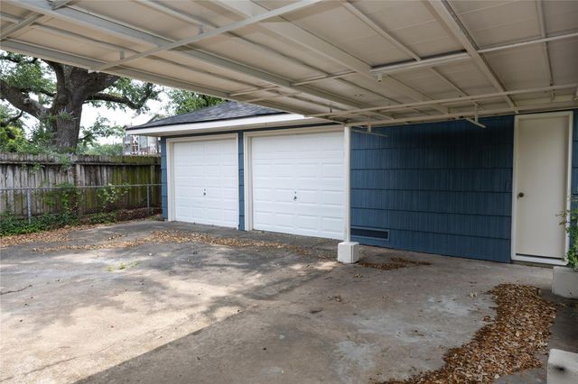 811 Sara Rose Street, Houston, TX 77018