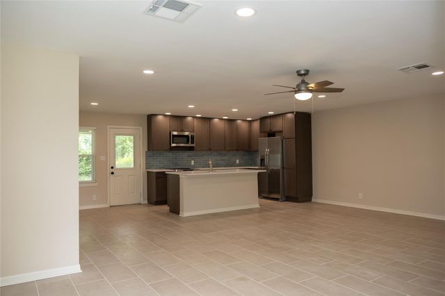 811 Sara Rose Street, Houston, TX 77018