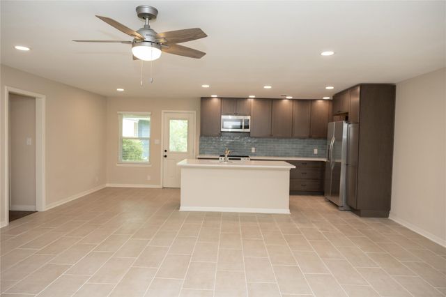 811 Sara Rose Street, Houston, TX 77018