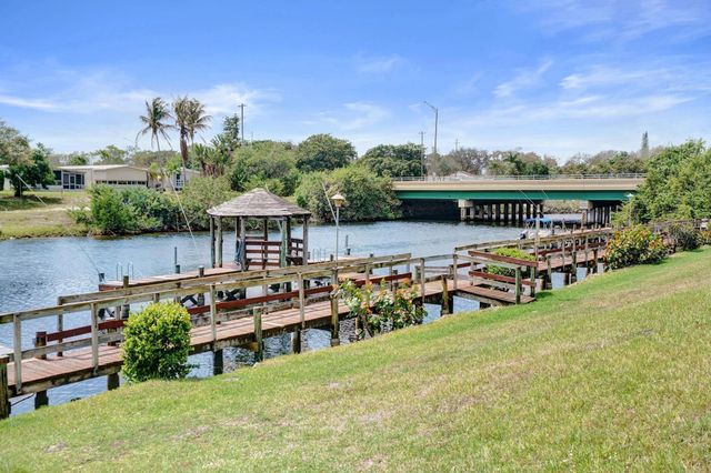 23417 Water Circle, Boca Raton, FL 33486