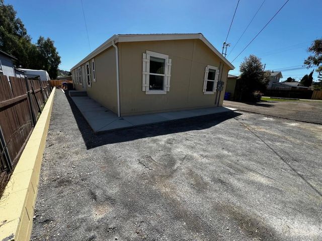 8975 Lamar St, Spring Valley, CA 91977