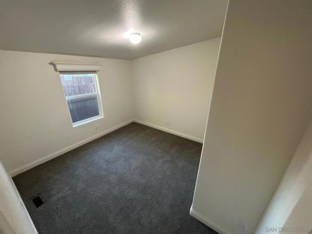 8975 Lamar St, Spring Valley, CA 91977
