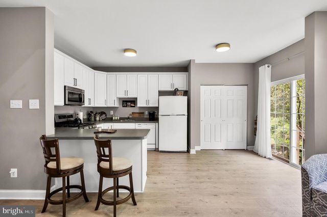 105 WEAVER DR, Marlton, NJ 08053