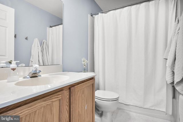 105 WEAVER DR, Marlton, NJ 08053