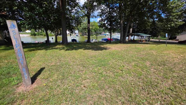 7478 N Navigator Drive, Walkerton, IN 46574