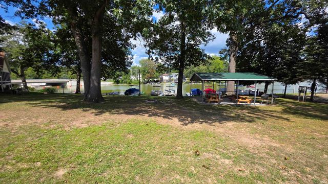 7478 N Navigator Drive, Walkerton, IN 46574