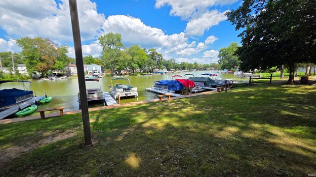 7478 N Navigator Drive, Walkerton, IN 46574