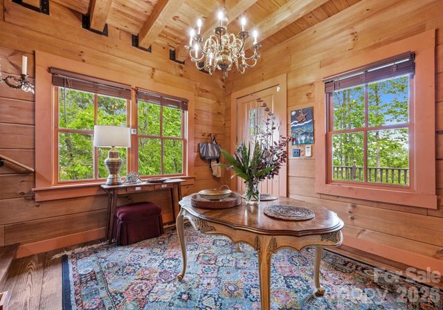 106 McCauley Drive, Asheville, NC 28803