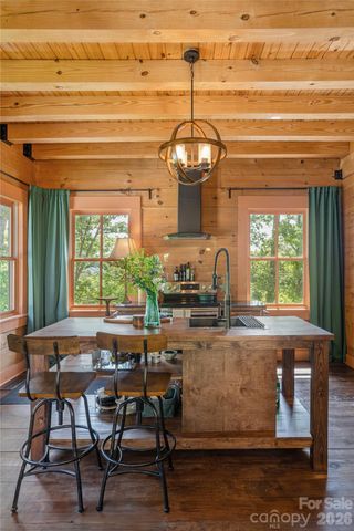 106 McCauley Drive, Asheville, NC 28803