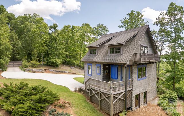 106 McCauley Drive, Asheville, NC 28803