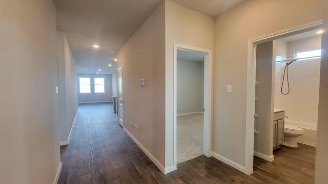 487 Apache Plum DR, Kyle, TX 78640