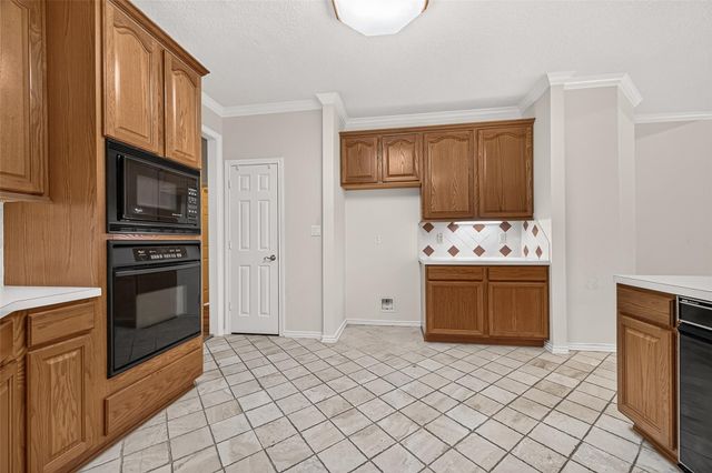 2314 Carriage Run E, Conroe, TX 77384