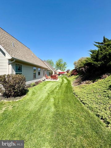 102 HEATHER GLEN DR, Red Lion, PA 17356