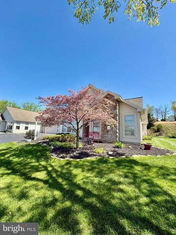 102 HEATHER GLEN DR, Red Lion, PA 17356