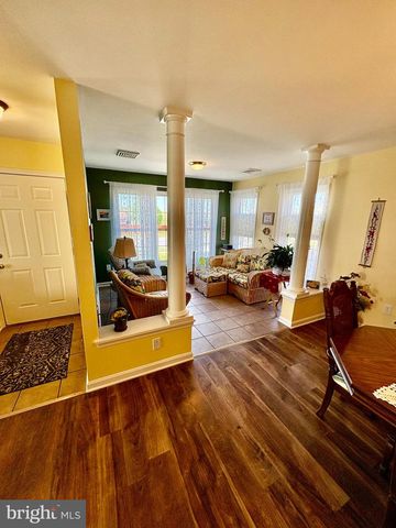 102 HEATHER GLEN DR, Red Lion, PA 17356
