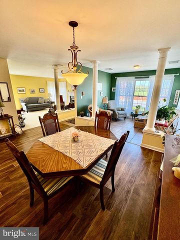 102 HEATHER GLEN DR, Red Lion, PA 17356