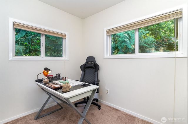 2726 Pioneer Way E, Tacoma, WA 98404