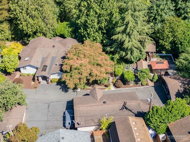 2726 Pioneer Way E, Tacoma, WA 98404