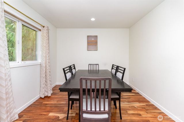 2726 Pioneer Way E, Tacoma, WA 98404