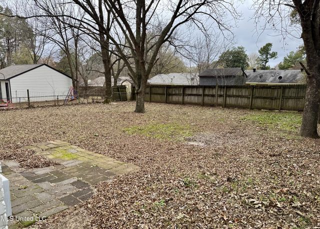 8241 Ashbrook Drive, Southaven, MS 38671